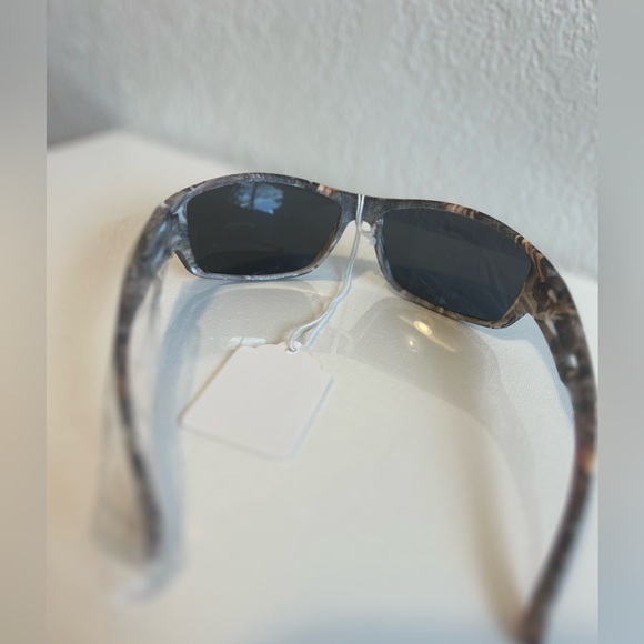 Polaroid UV sunglasses - Picture 4 of 4